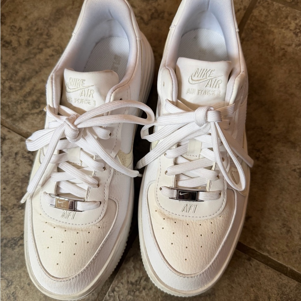 Nike Air Force 1 Low Top White Sneakers